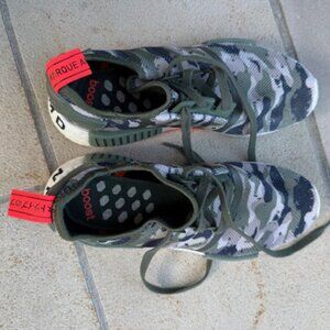 Adidas NMD R1 Boost Olive Duck Camo Athletic Running Shoes Men's Size 9